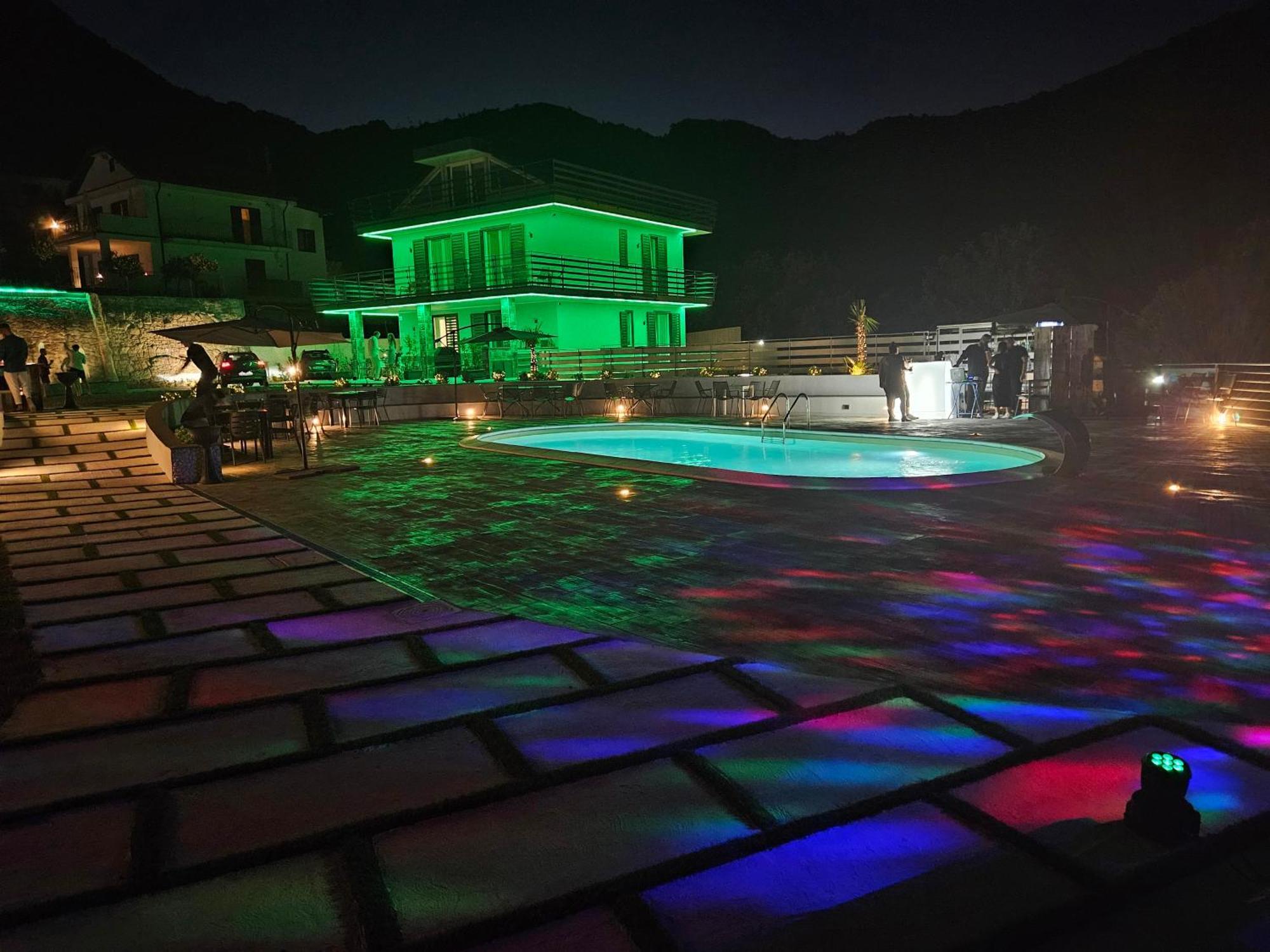 Tenuta Croce Appartamento Karol-Piscina-Vista Mare Salerno Kültér fotó